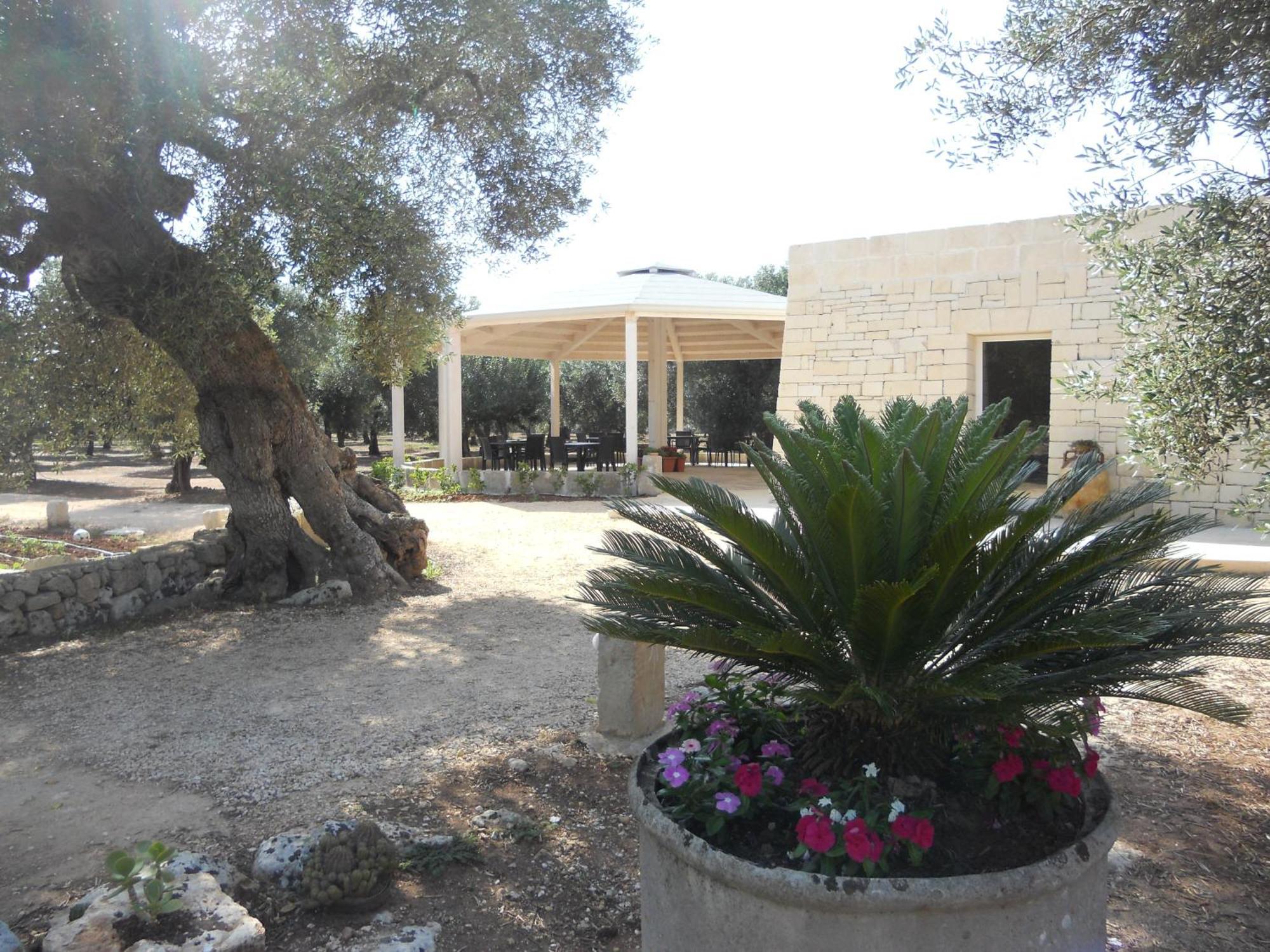 Tenuta Pigliano Hotel Bagnolo del Salento ภายนอก รูปภาพ