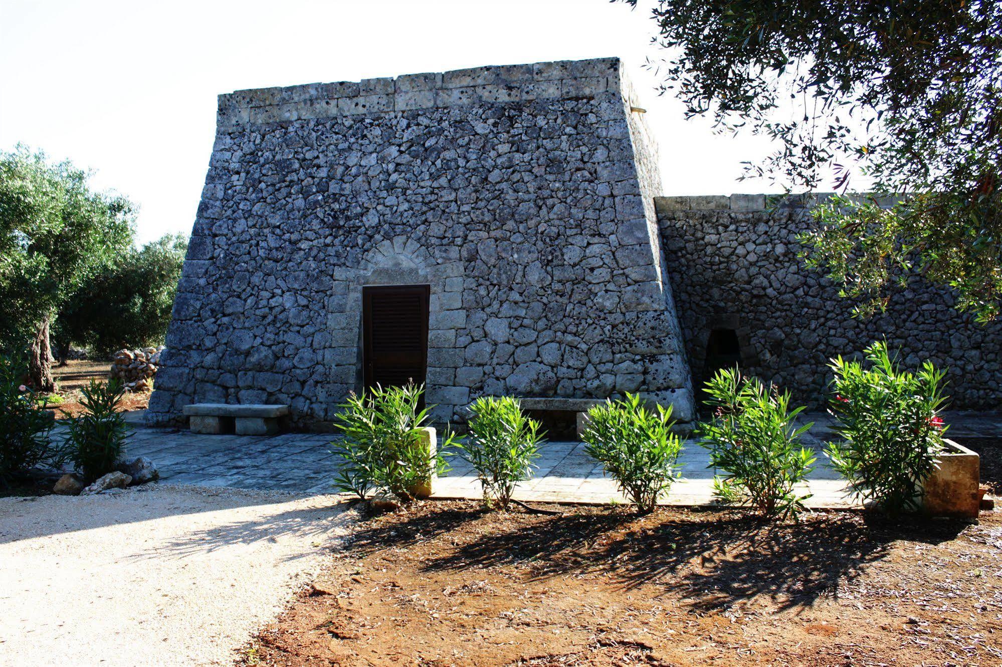 Tenuta Pigliano Hotel Bagnolo del Salento ภายนอก รูปภาพ