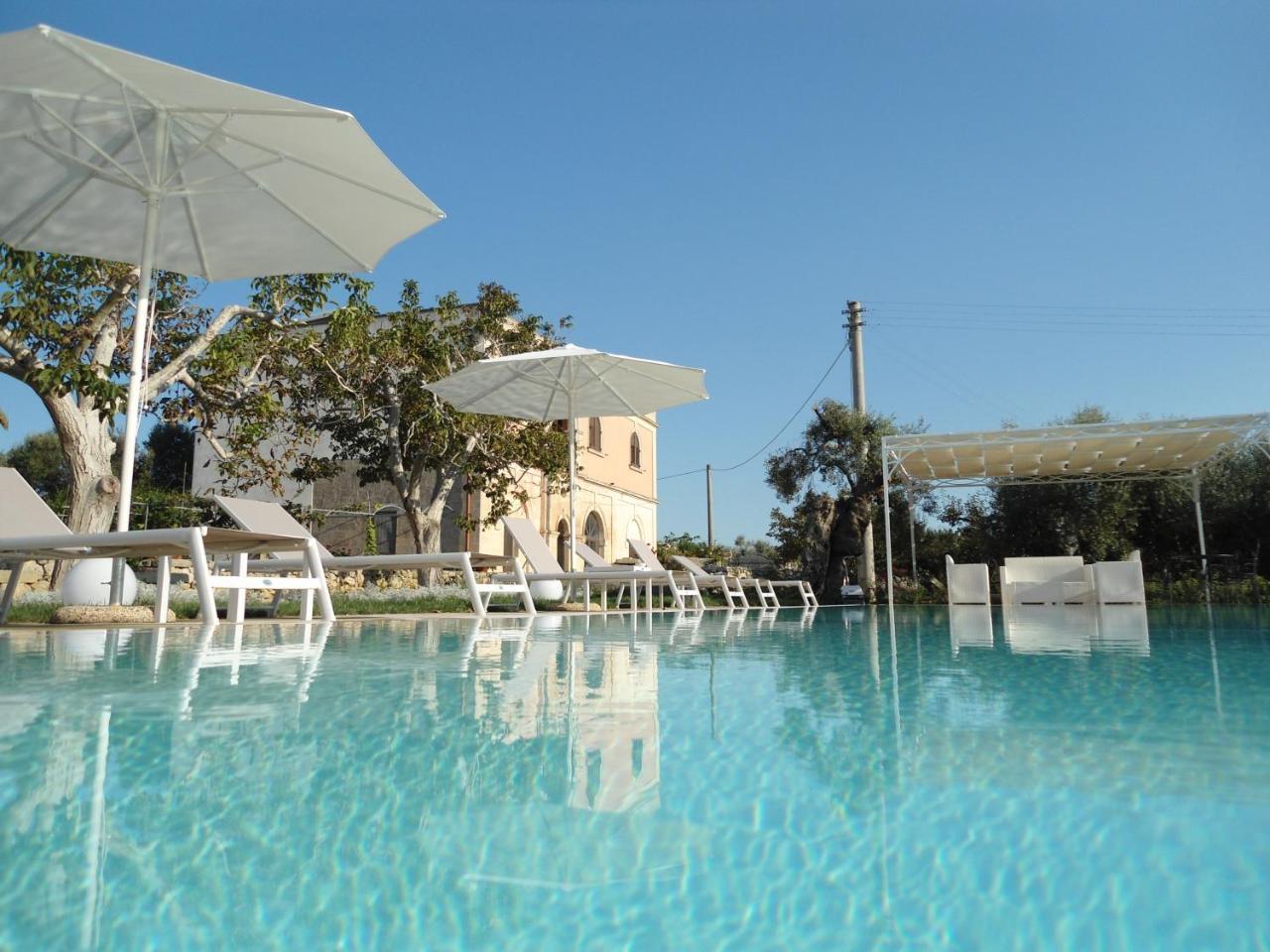 Tenuta Pigliano Hotel Bagnolo del Salento ภายนอก รูปภาพ